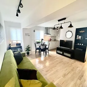 apartamento-centrico-y-acogedor-eva.adeje-hotels.com/